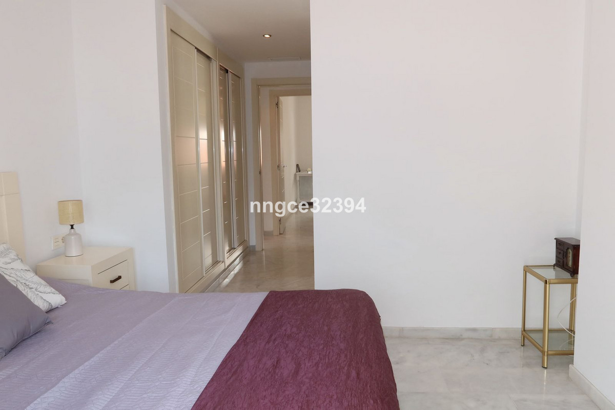 4 Bed Apartment for sale in Estepona Costa Del Sol, Málaga, Spain