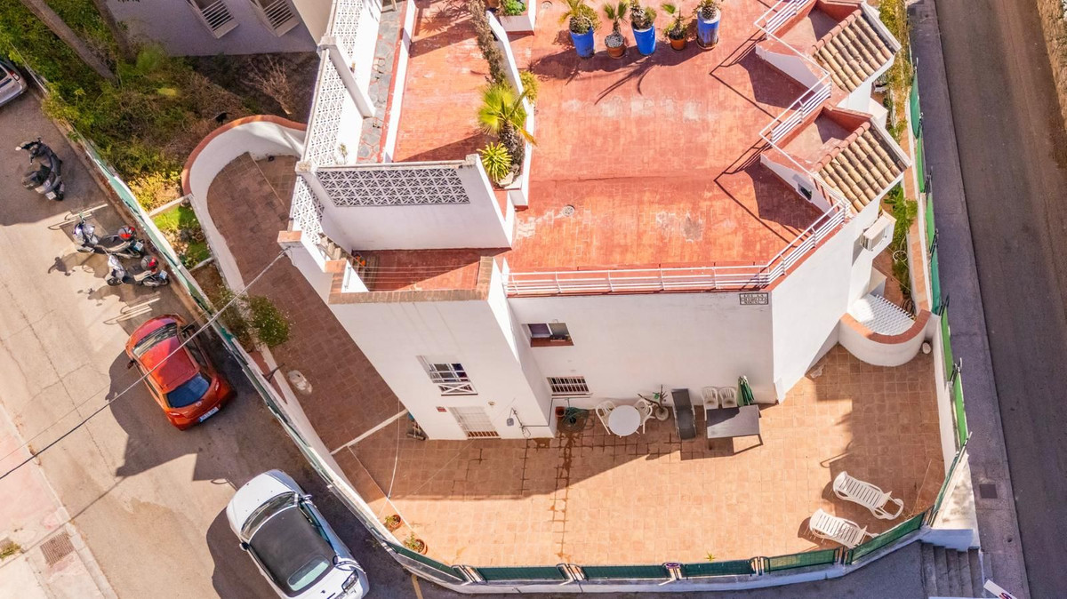 Se vende Apartamento Planta Media de 2 dormitorios en Costa Del Sol, Málaga, España