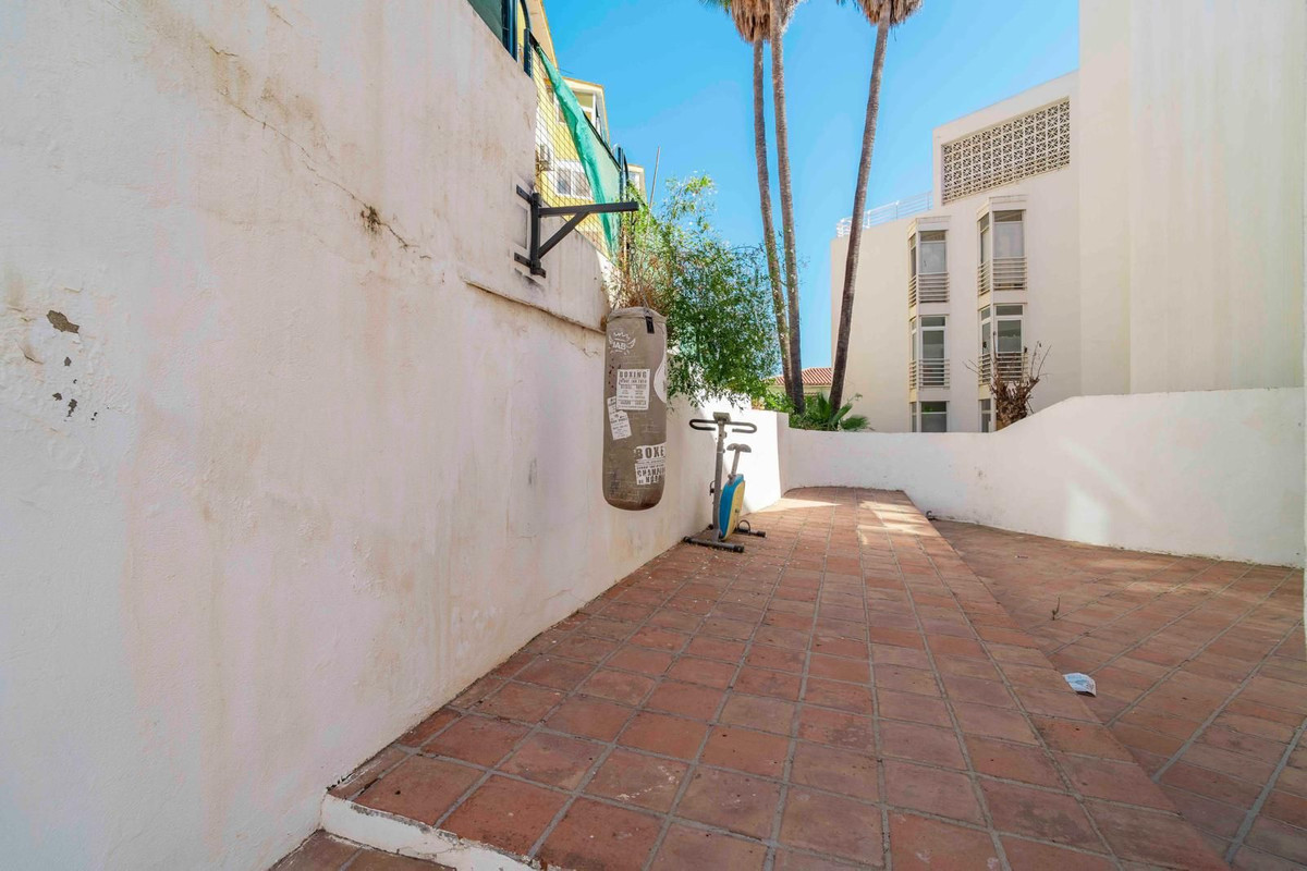 Se vende Apartamento Planta Media de 2 dormitorios en Costa Del Sol, Málaga, España