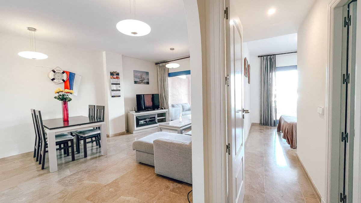 2 Bed Apartment for sale in La Duquesa Costa Del Sol, Málaga, Spain