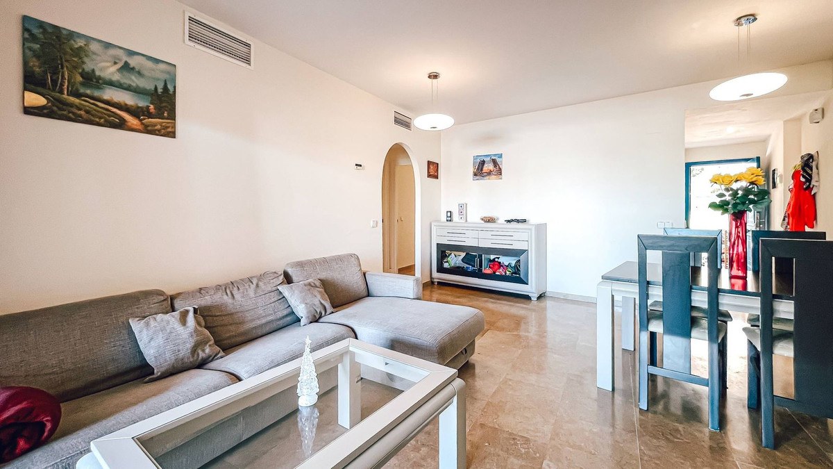 2 Bed Apartment for sale in La Duquesa Costa Del Sol, Málaga, Spain