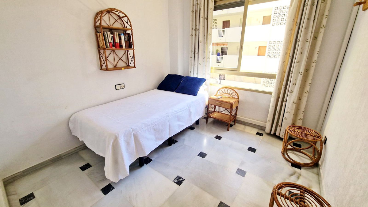 3 Bed Apartment for sale in Fuengirola Costa Del Sol, Málaga, Spain