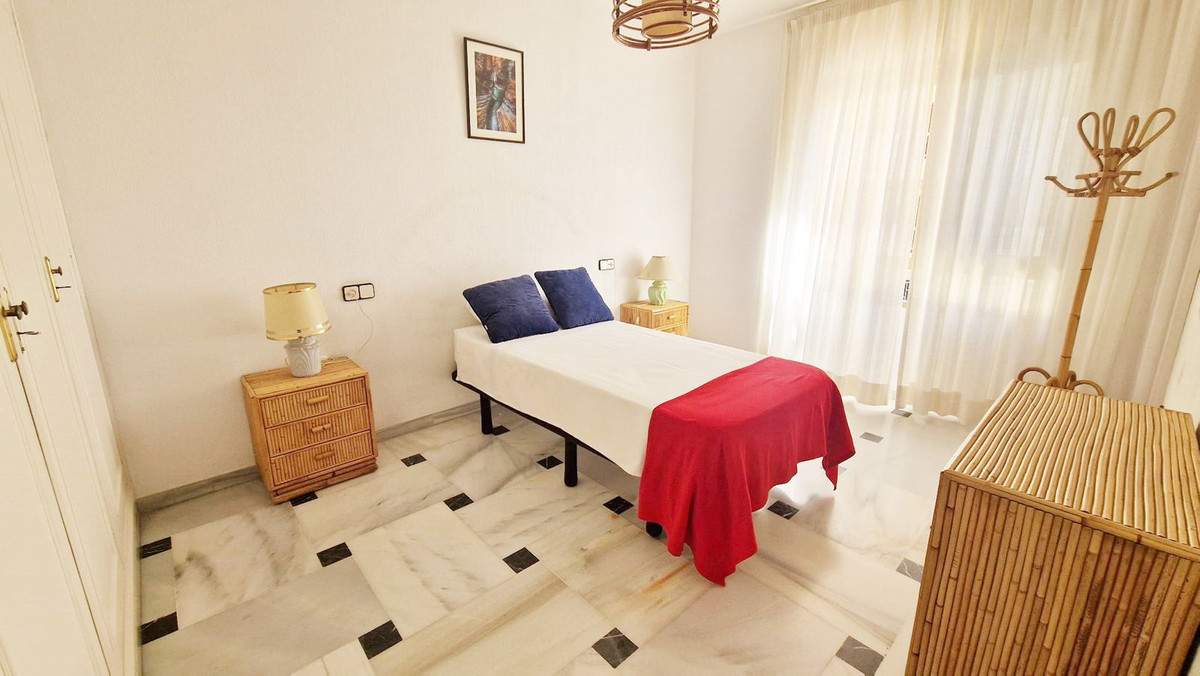 3 Bed Apartment for sale in Fuengirola Costa Del Sol, Málaga, Spain