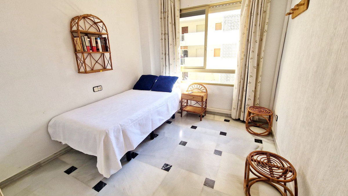 3 Bed Apartment for sale in Fuengirola Costa Del Sol, Málaga, Spain