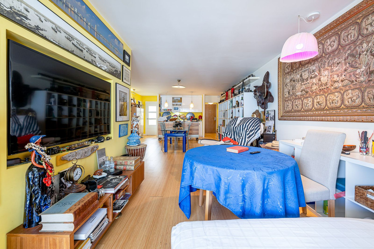 Se vende Apartamento en Planta Última de 3 dormitorios en Costa Del Sol, Málaga, España