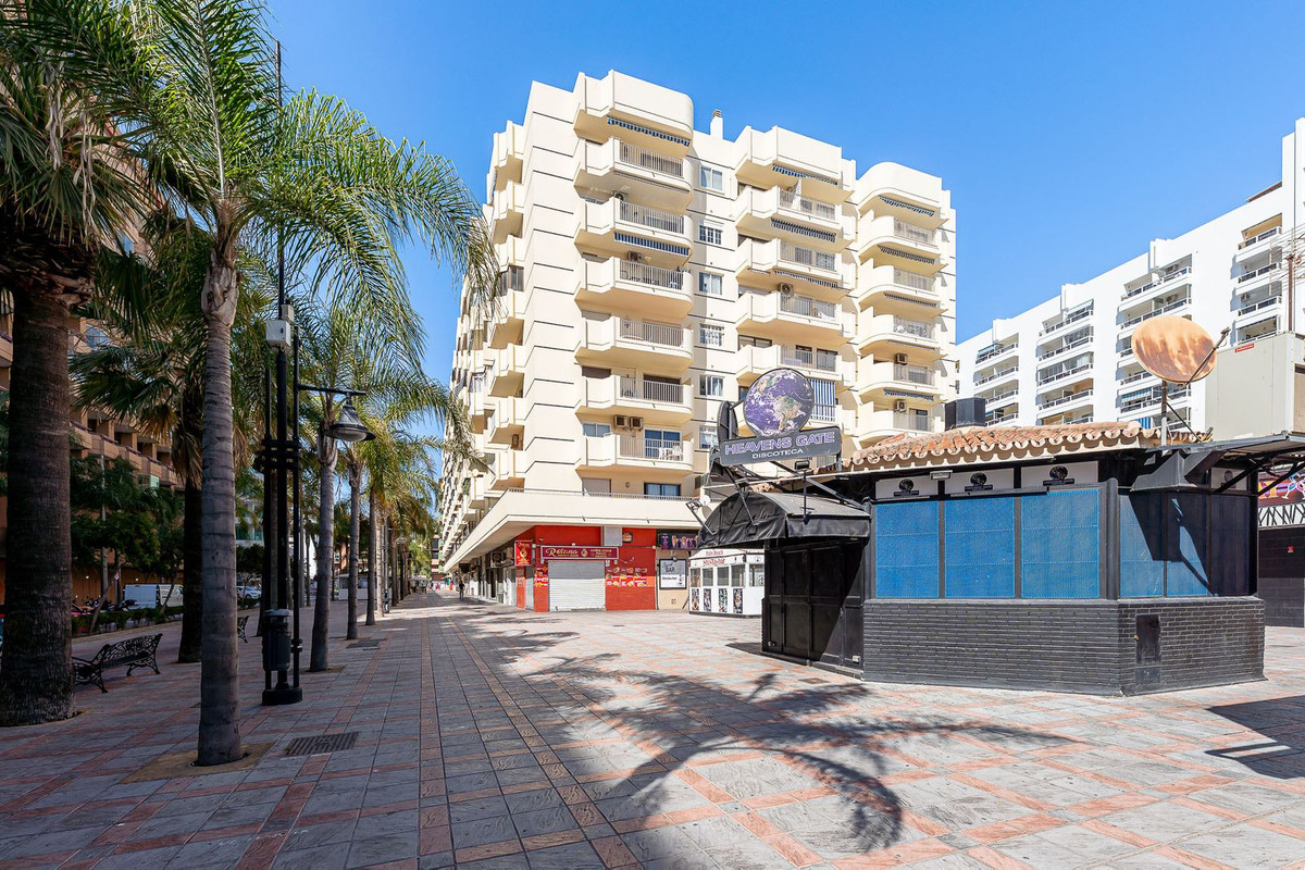 Se vende Apartamento en Planta Última de 3 dormitorios en Costa Del Sol, Málaga, España
