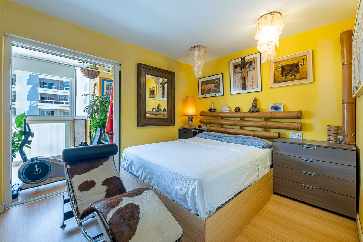 Se vende Apartamento en Planta Última de 3 dormitorios en Costa Del Sol, Málaga, España