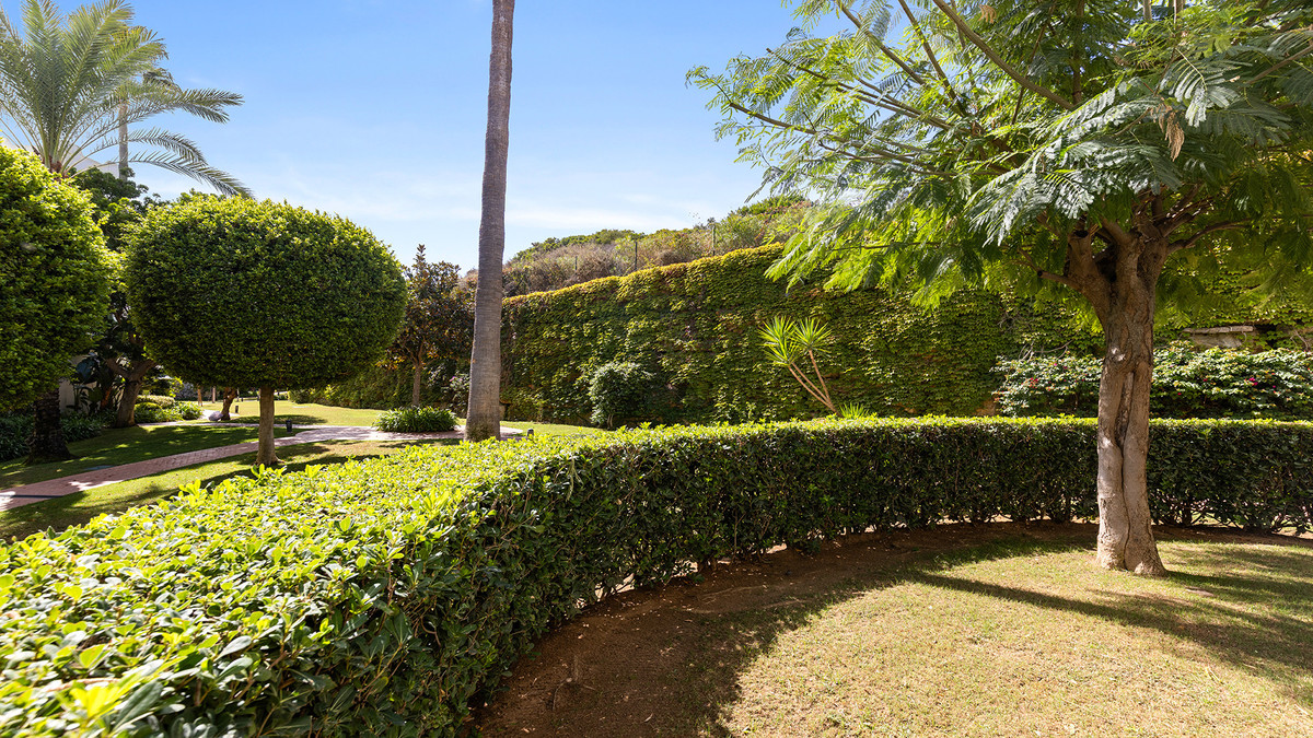 3 Bed Apartment for sale in Casares Costa Del Sol, Málaga, Spain