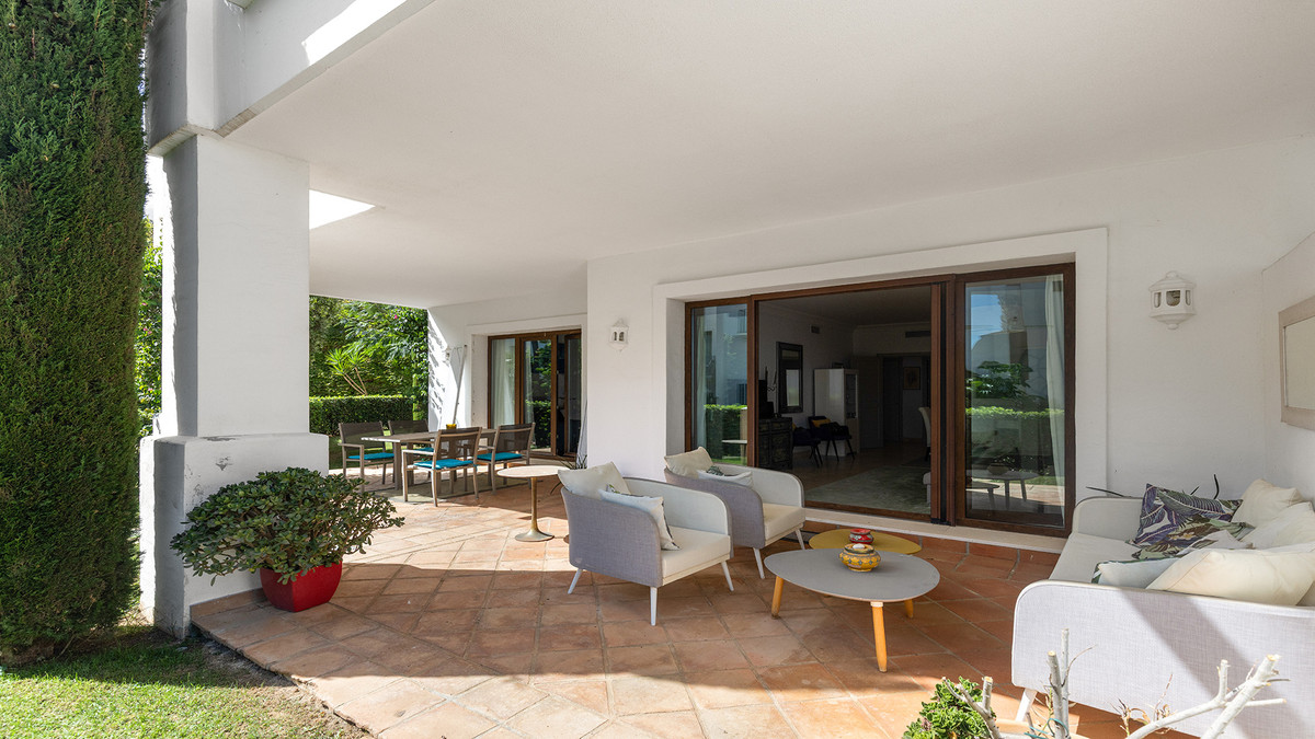 3 Bed Apartment for sale in Casares Costa Del Sol, Málaga, Spain