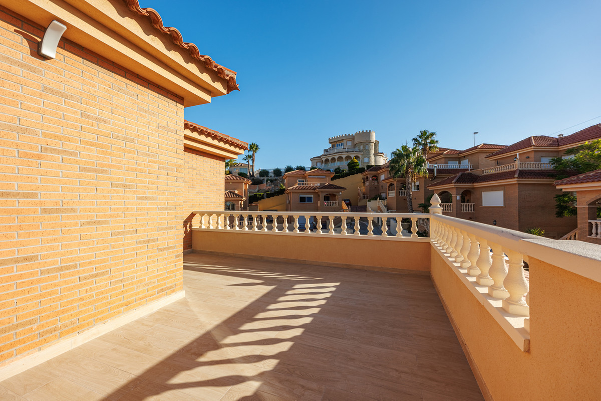 4 Bed Townhouse for sale in Rojales Costa Blanca, Alicante, Spain