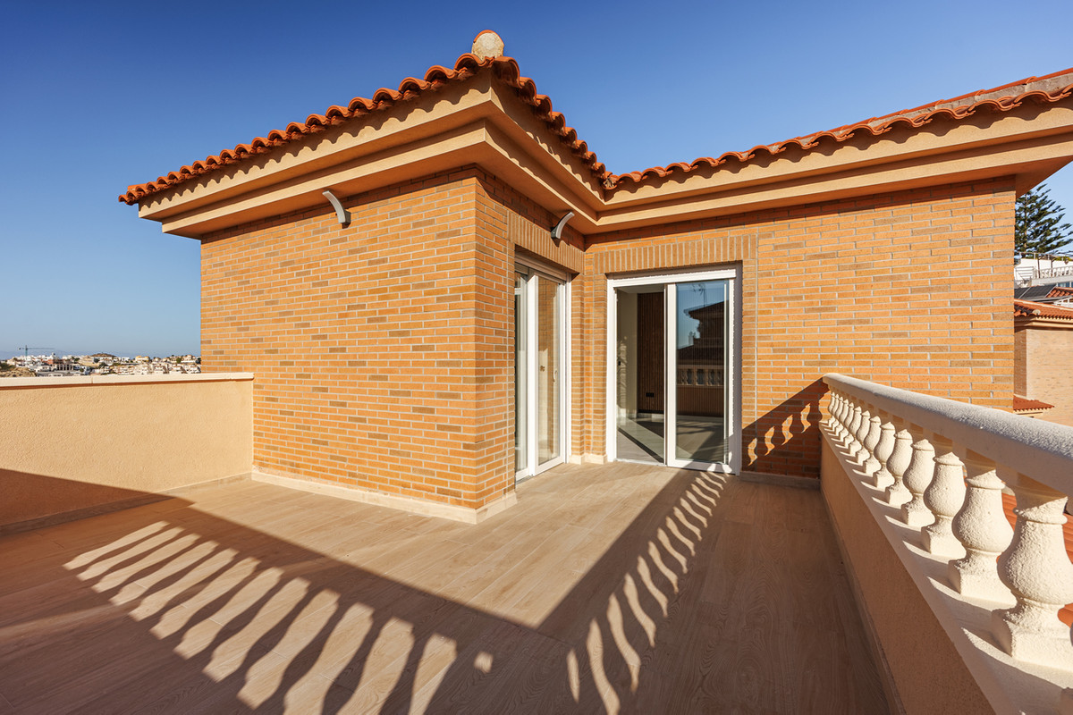 4 Bed Townhouse for sale in Rojales Costa Blanca, Alicante, Spain