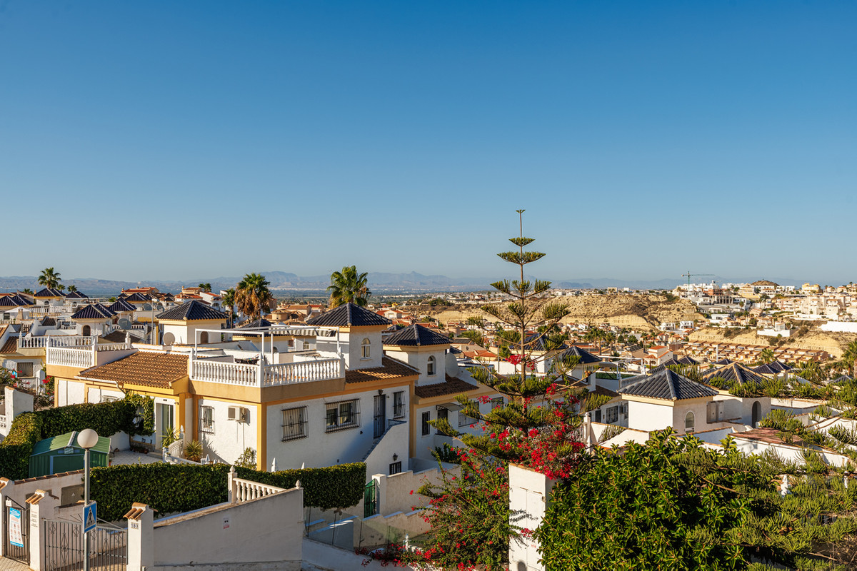 4 Bed Townhouse for sale in Rojales Costa Blanca, Alicante, Spain