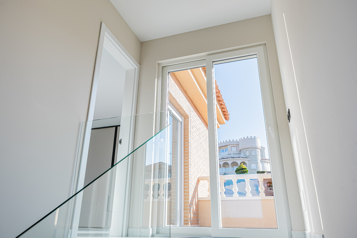 4 Bed Townhouse for sale in Rojales Costa Blanca, Alicante, Spain