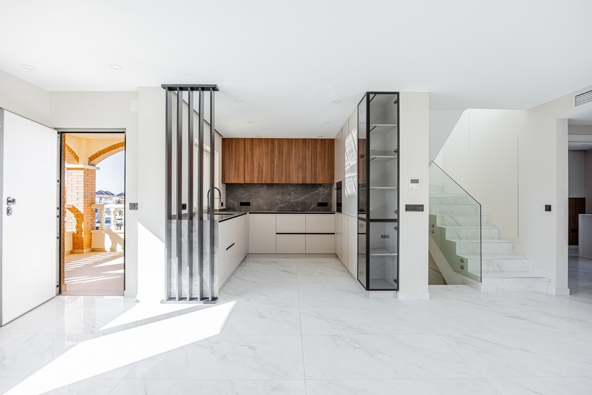 4 Bed Townhouse for sale in Rojales Costa Blanca, Alicante, Spain