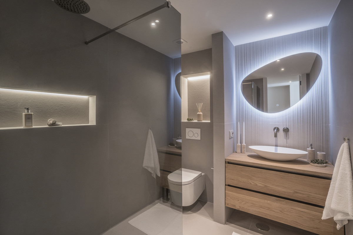 Se vende Apartamento Planta Baja de 3 dormitorios en Costa Del Sol, Málaga, España