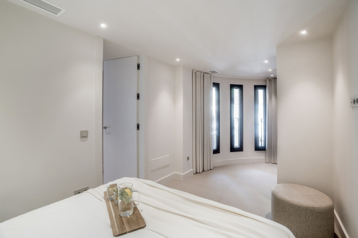 Se vende Apartamento Planta Baja de 3 dormitorios en Costa Del Sol, Málaga, España