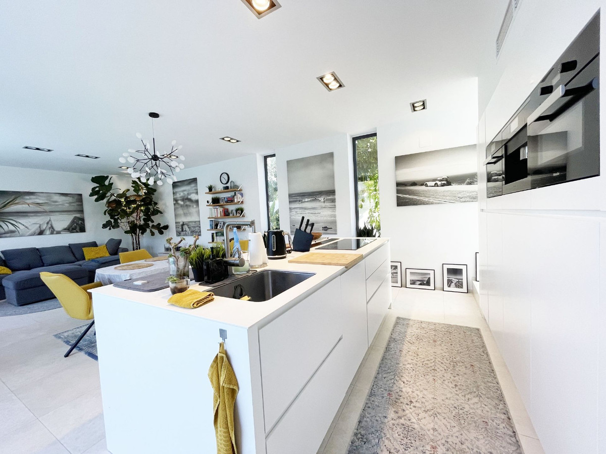 2 Bed Townhouse for sale in Calpe Costa Blanca, Alicante, Spain