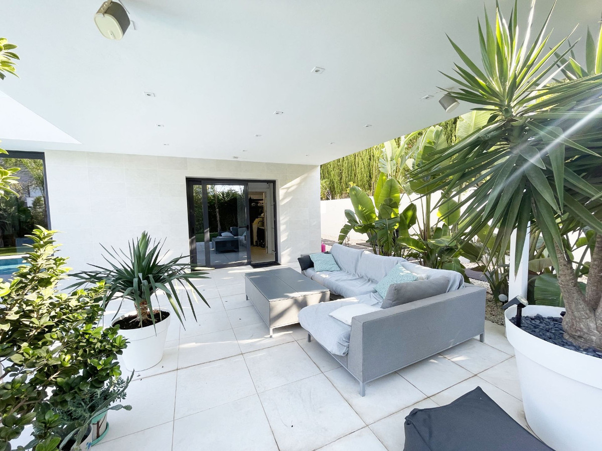 2 Bed Townhouse for sale in Calpe Costa Blanca, Alicante, Spain