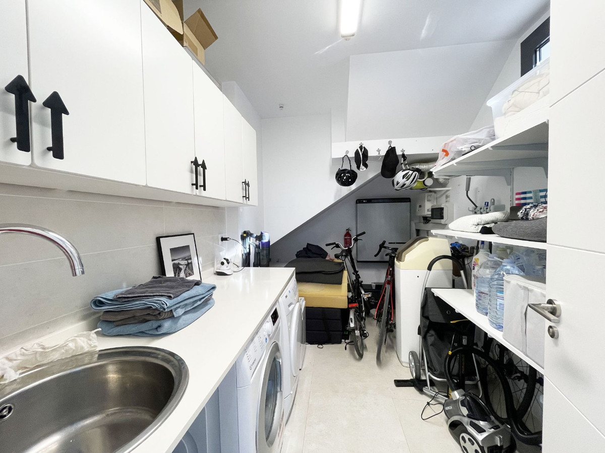 2 Bed Townhouse for sale in Calpe Costa Blanca, Alicante, Spain