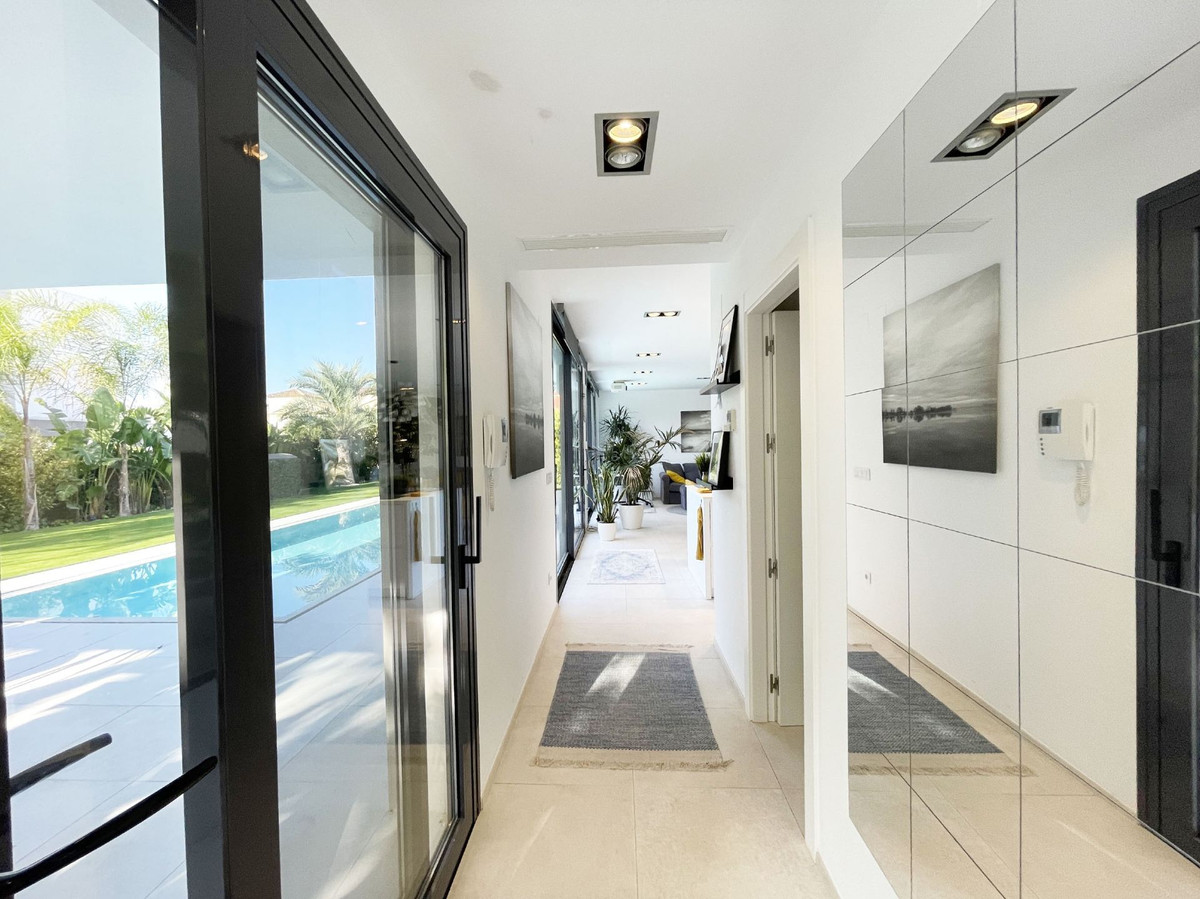 2 Bed Townhouse for sale in Calpe Costa Blanca, Alicante, Spain