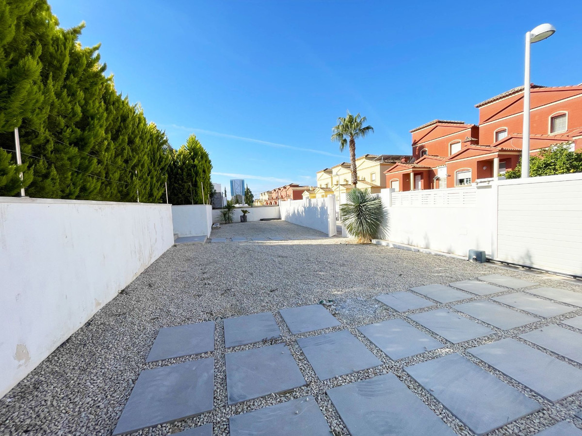 2 Bed Townhouse for sale in Calpe Costa Blanca, Alicante, Spain