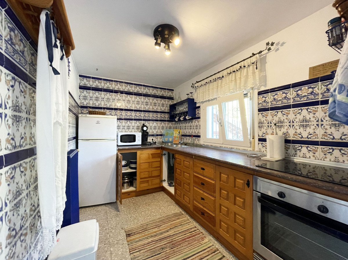 5 Bed Townhouse for sale in Calpe Costa Blanca, Alicante, Spain
