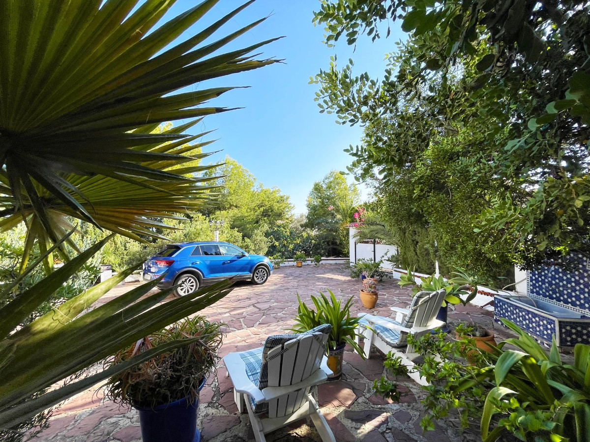 5 Bed Townhouse for sale in Calpe Costa Blanca, Alicante, Spain