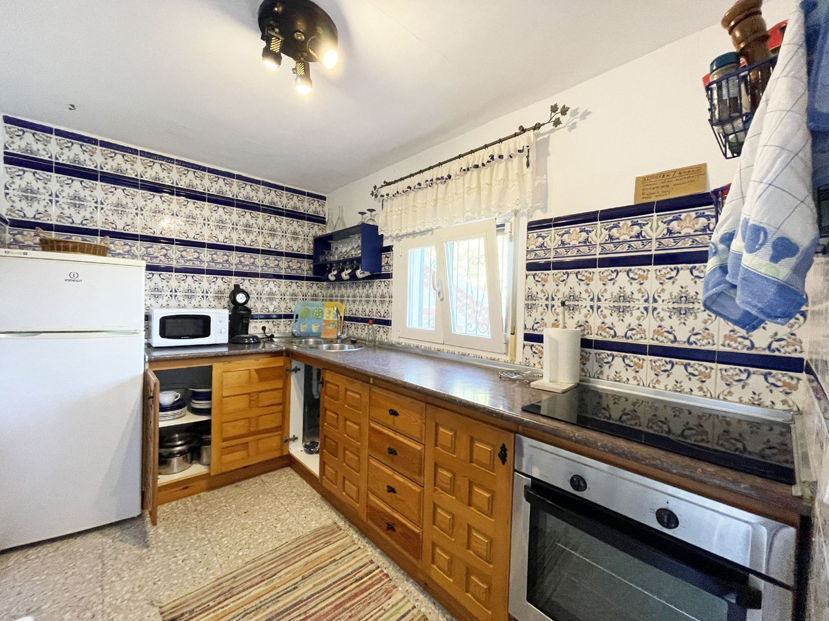 5 Bed Townhouse for sale in Calpe Costa Blanca, Alicante, Spain