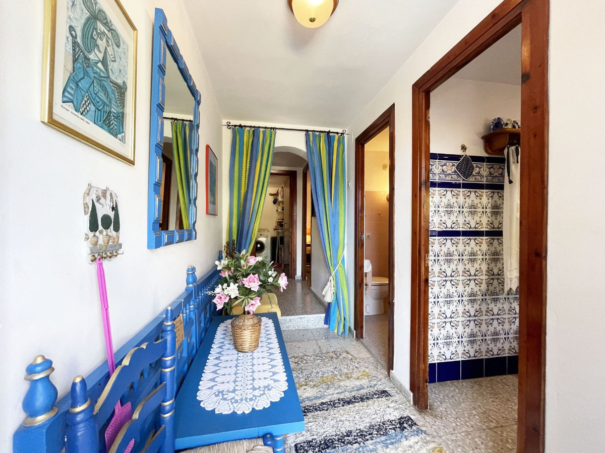 5 Bed Townhouse for sale in Calpe Costa Blanca, Alicante, Spain