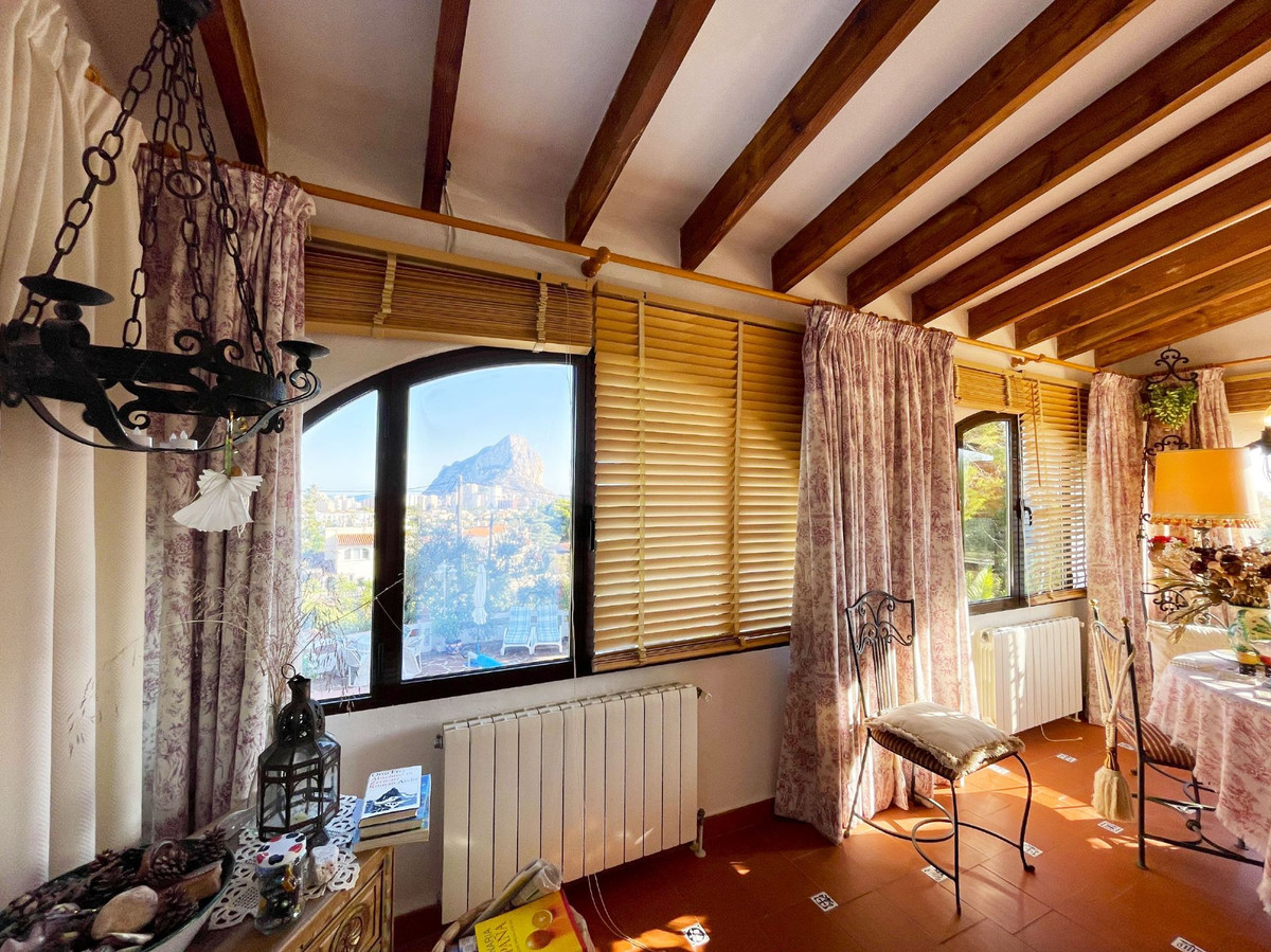 5 Bed Townhouse for sale in Calpe Costa Blanca, Alicante, Spain