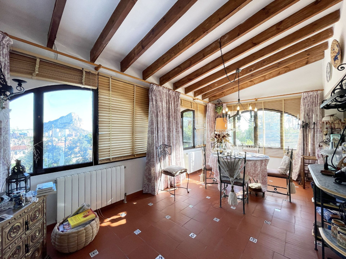 5 Bed Townhouse for sale in Calpe Costa Blanca, Alicante, Spain