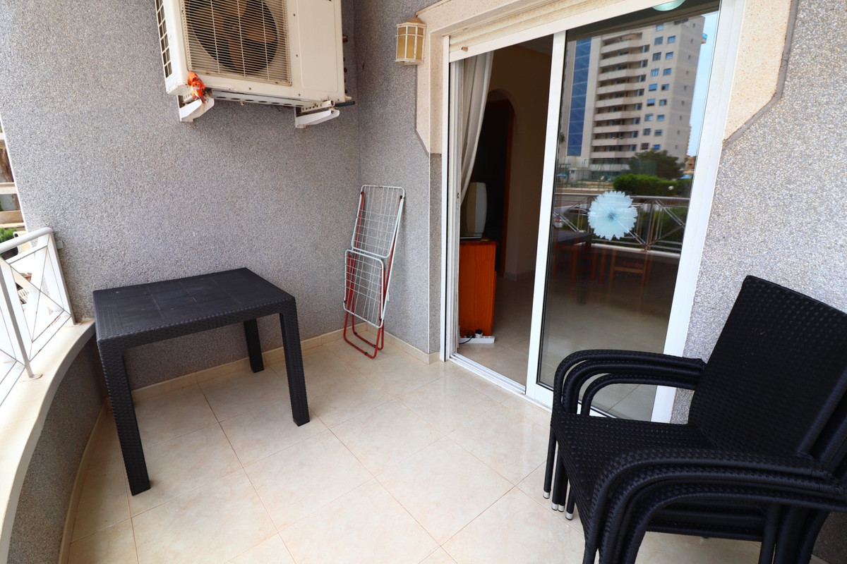 Se vende Apartamento Planta Media de 2 dormitorios en Costa Blanca, Alicante, España