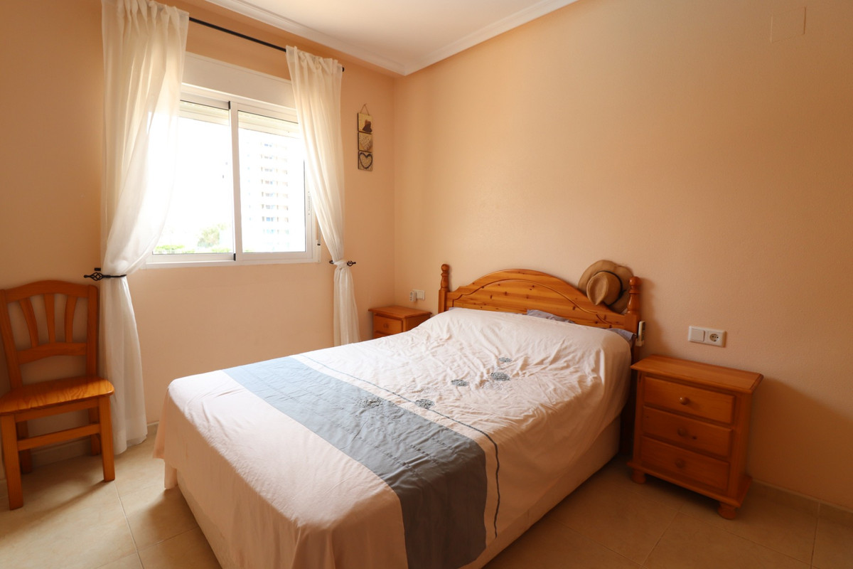 Se vende Apartamento Planta Media de 2 dormitorios en Costa Blanca, Alicante, España