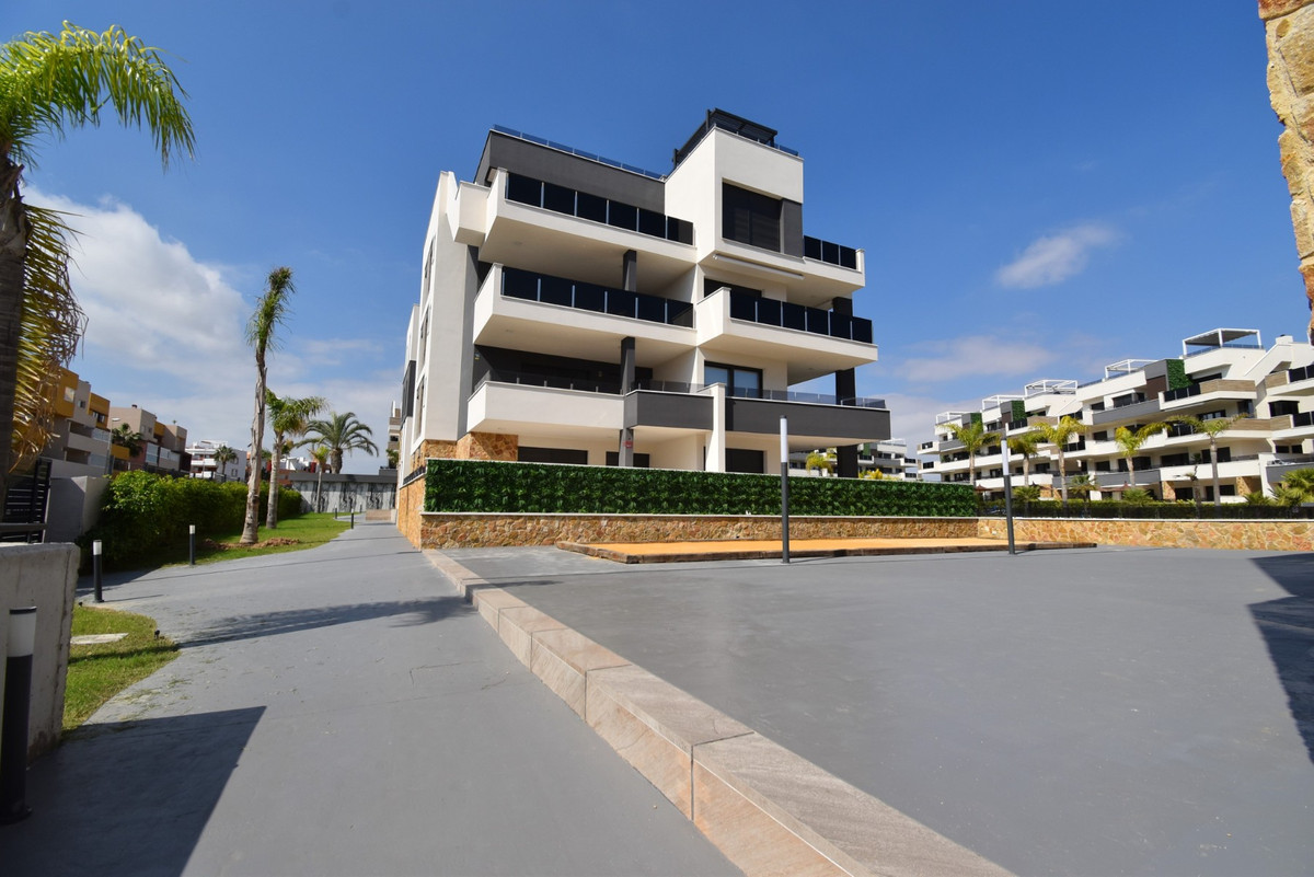 Se vende Apartamento Planta Media de 3 dormitorios en Costa Blanca, Alicante, España