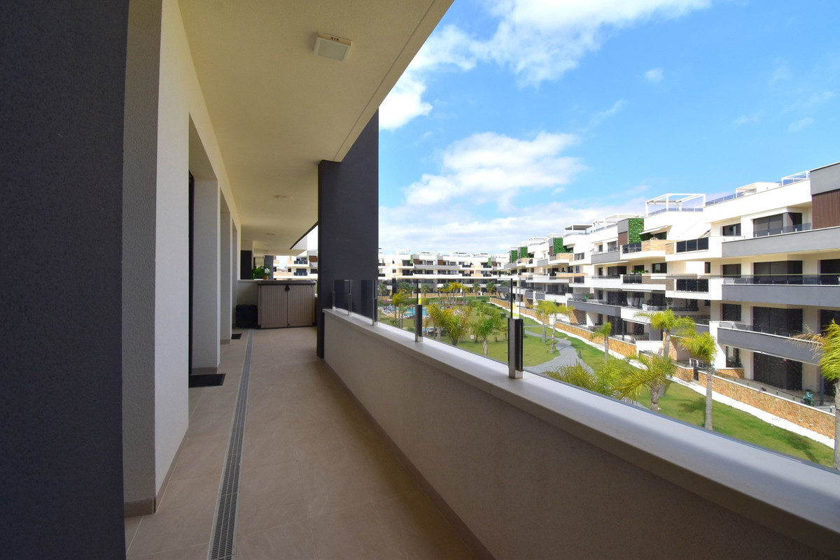 Se vende Apartamento Planta Media de 3 dormitorios en Costa Blanca, Alicante, España