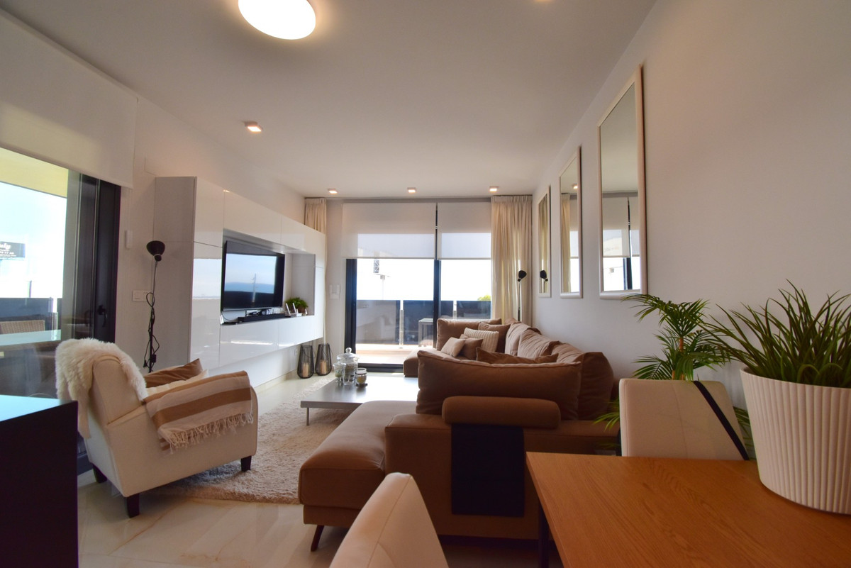 Se vende Apartamento Planta Media de 3 dormitorios en Costa Blanca, Alicante, España