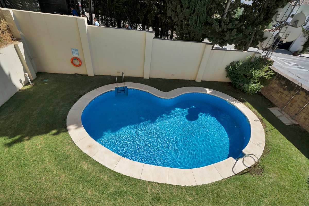 Se vende Apartamento Planta Media de 2 dormitorios en Costa Del Sol, Málaga, España