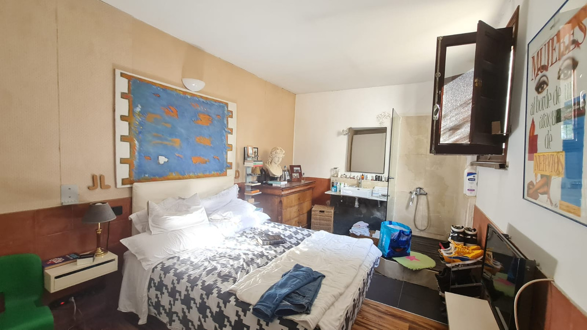 6 Bed Townhouse for sale in Monforte Del Cid Costa Blanca, Alicante, Spain