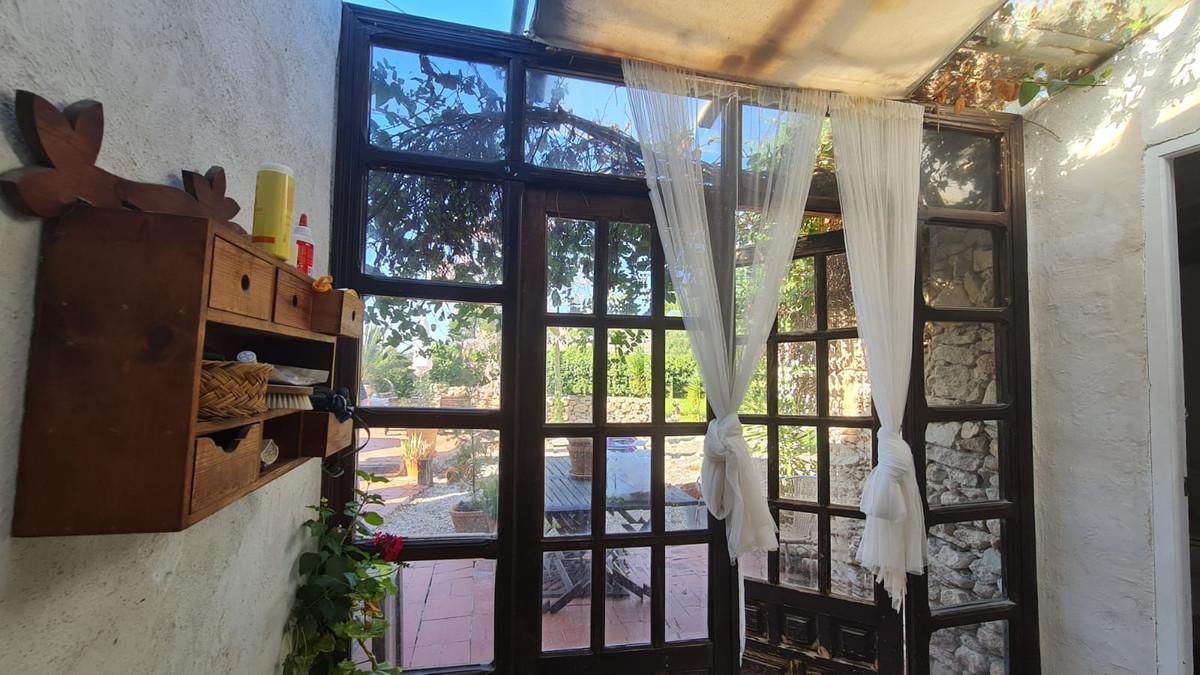 6 Bed Townhouse for sale in Monforte Del Cid Costa Blanca, Alicante, Spain