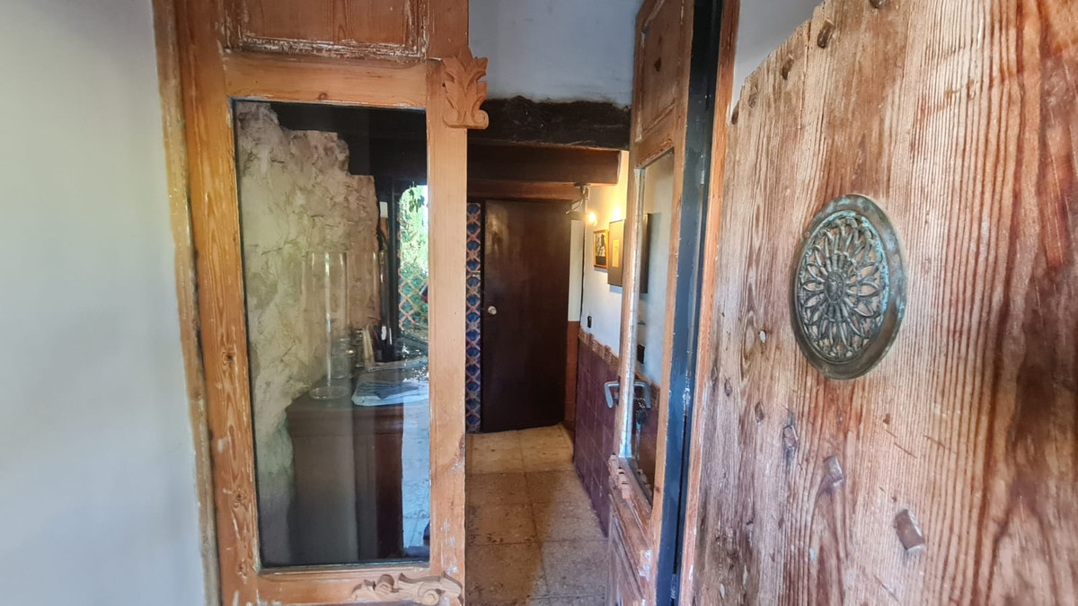 6 Bed Townhouse for sale in Monforte Del Cid Costa Blanca, Alicante, Spain