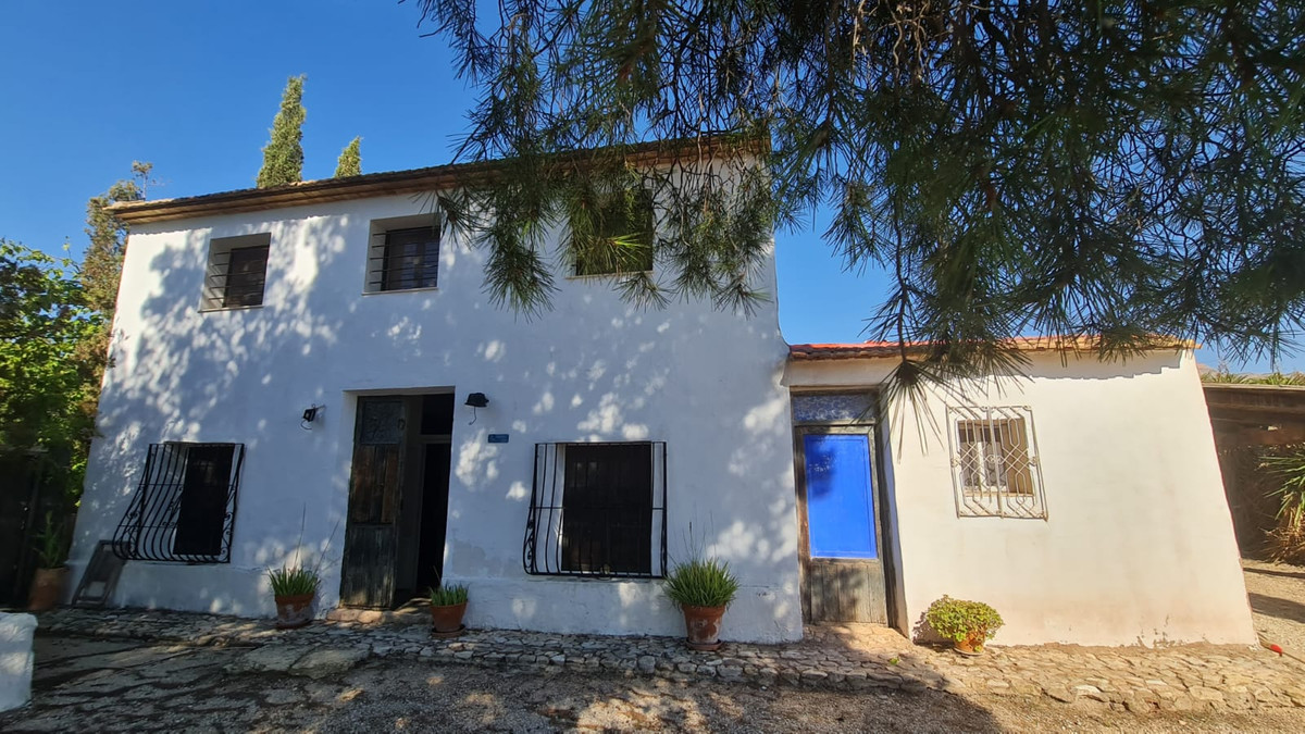 6 Bed Townhouse for sale in Monforte Del Cid Costa Blanca, Alicante, Spain