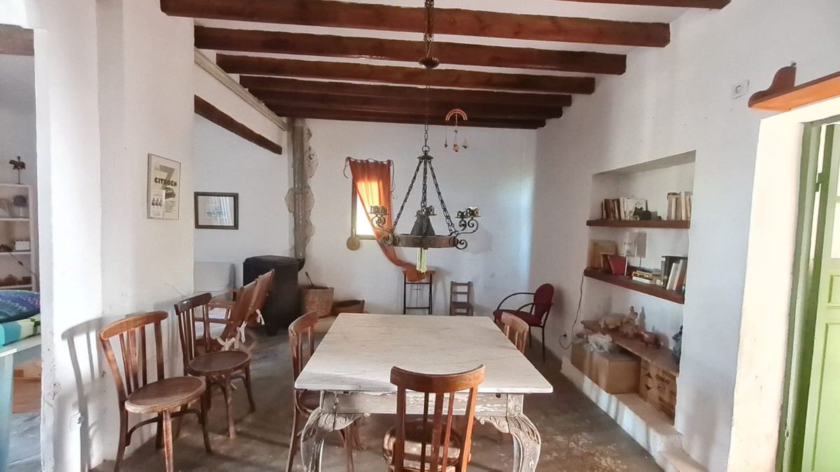 6 Bed Townhouse for sale in Monforte Del Cid Costa Blanca, Alicante, Spain
