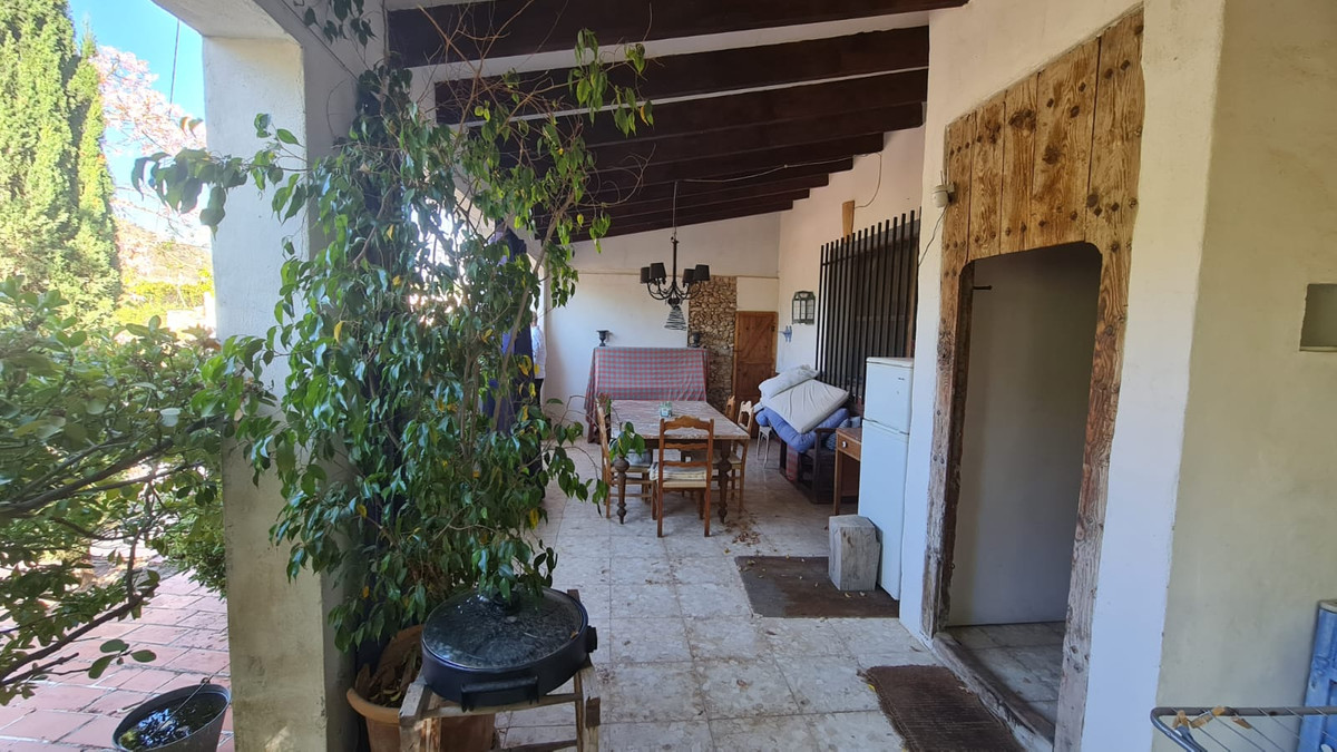 6 Bed Townhouse for sale in Monforte Del Cid Costa Blanca, Alicante, Spain