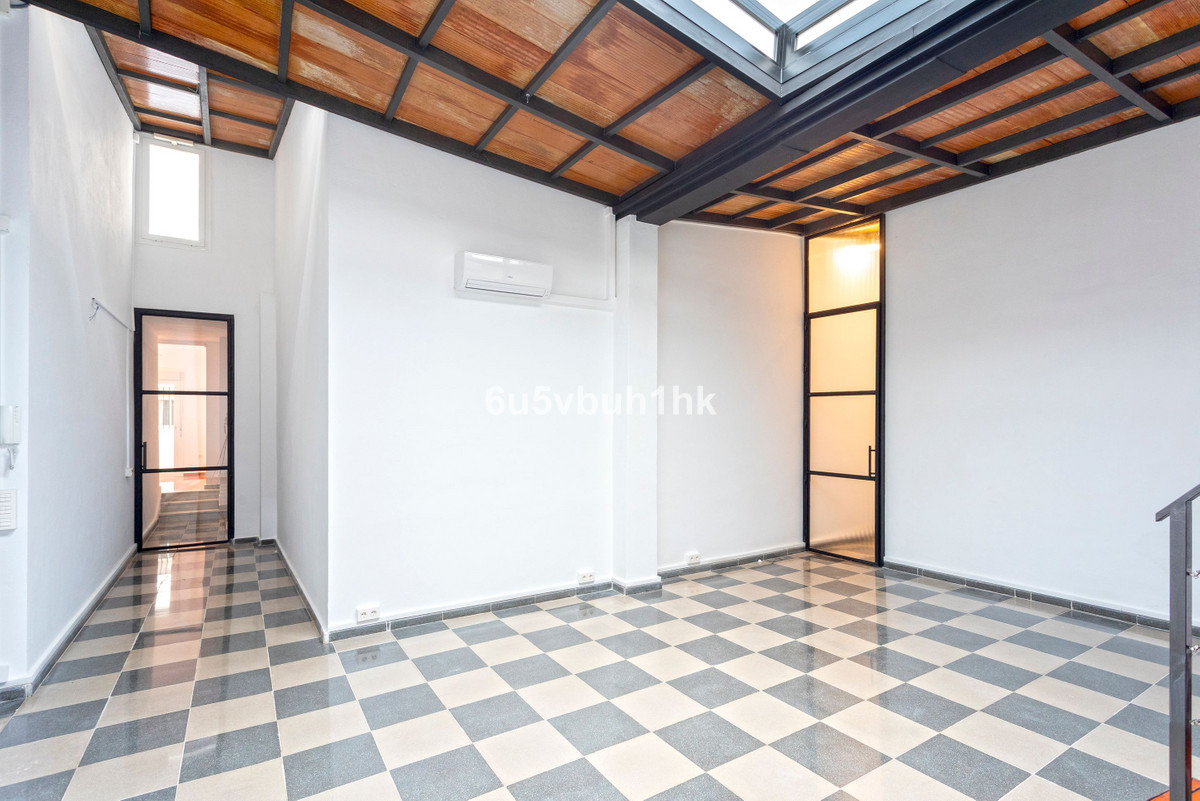 Se vende Oficina de 1 dormitorios en Costa Del Sol, Málaga, España