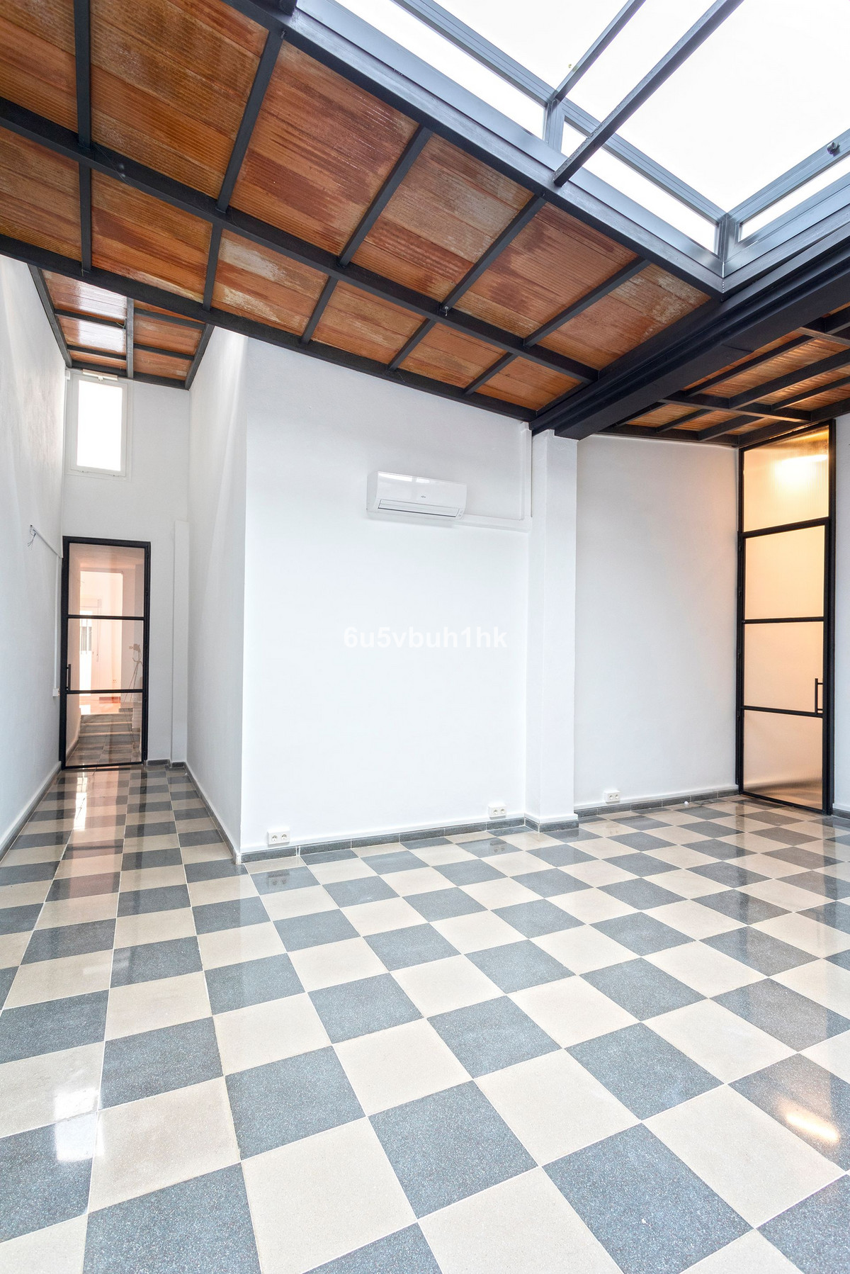 Se vende Oficina de 1 dormitorios en Costa Del Sol, Málaga, España