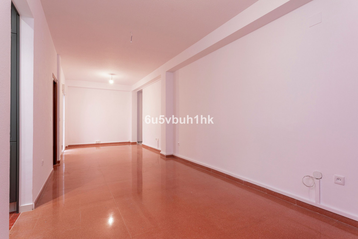 Se vende Oficina de 1 dormitorios en Costa Del Sol, Málaga, España