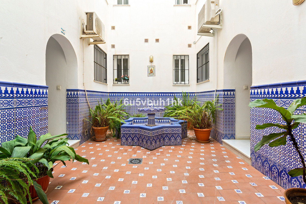Se vende Oficina de 1 dormitorios en Costa Del Sol, Málaga, España