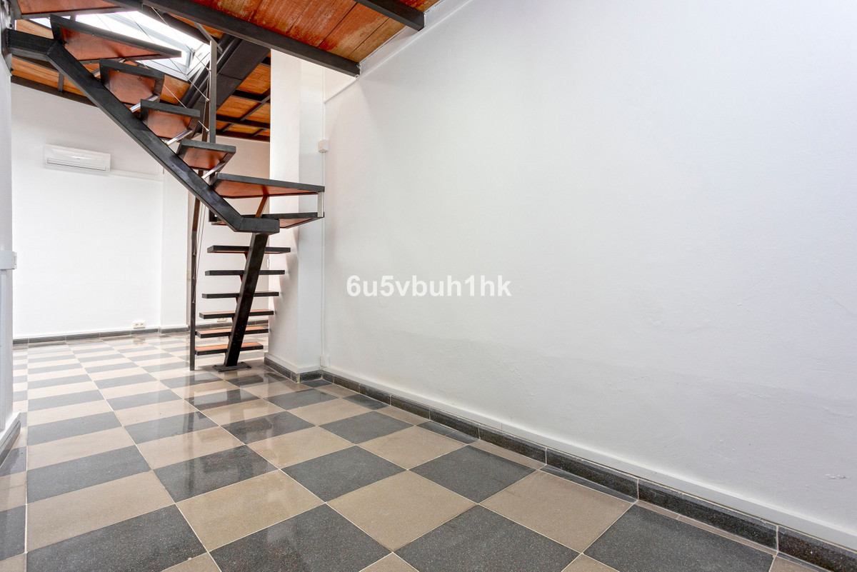 Se vende Oficina de 1 dormitorios en Costa Del Sol, Málaga, España