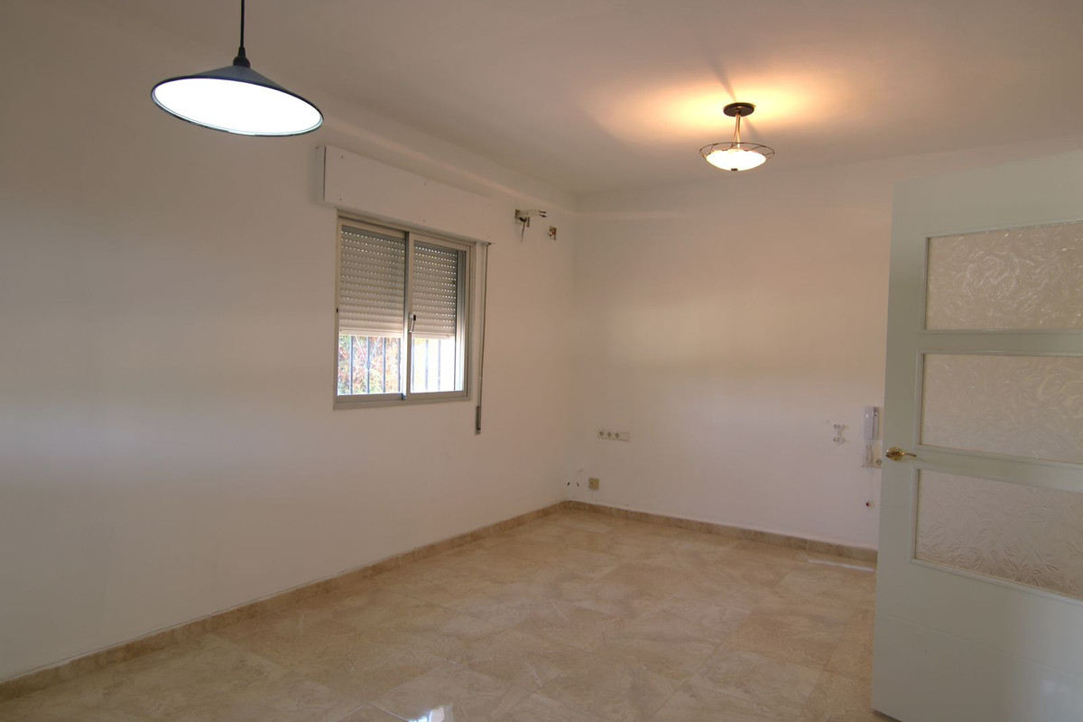 Se vende Villa - Chalet de 3 dormitorios en Costa Del Sol, Málaga, España