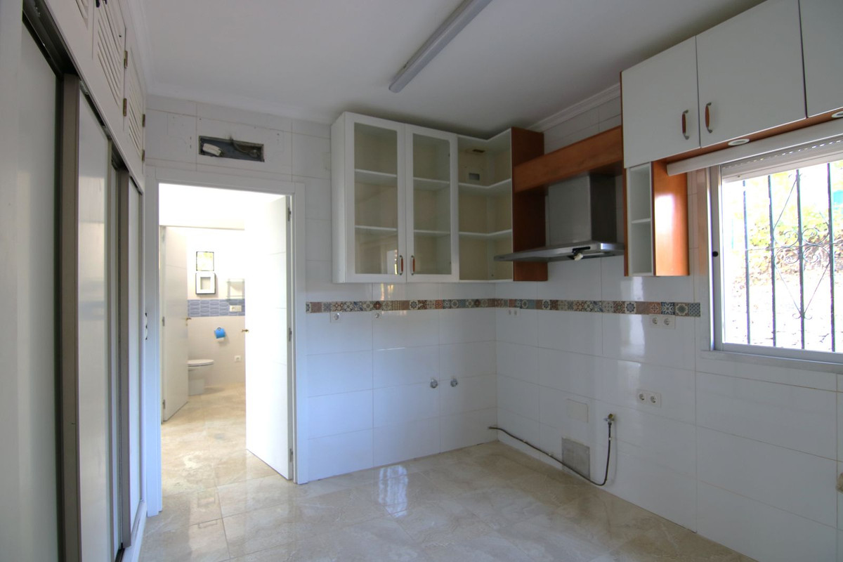 Se vende Villa - Chalet de 3 dormitorios en Costa Del Sol, Málaga, España